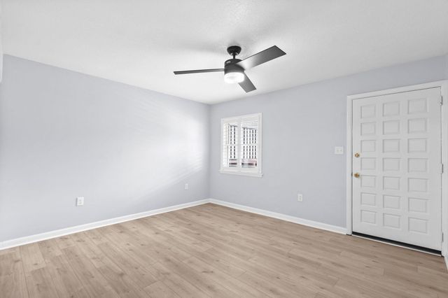 7313 Porcher Dr Apt 17, Myrtle Beach, SC 29572