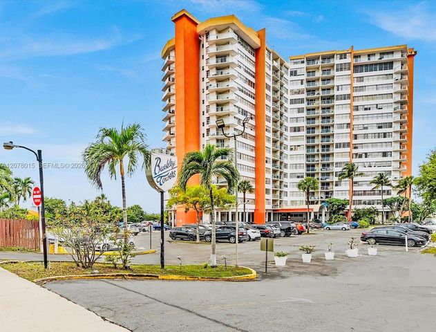1301 NE Miami Gardens Drive 1406W, Miami, FL 33179