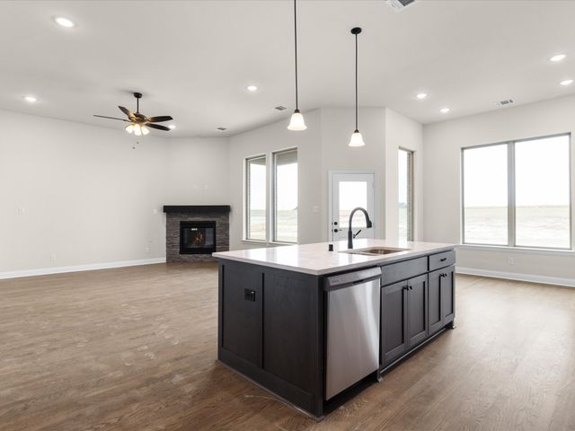 128 Lila Lake Drive, Waxahachie, TX 75165