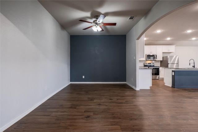 106 Spring Crest Street, Mabank, TX 75147