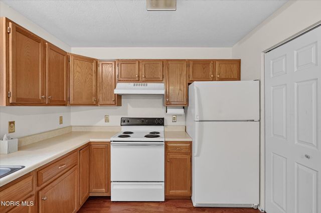 915 N Ontario Street, Toledo, OH 43604