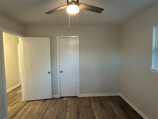 2406 Lynn Drive, Pearland, TX 77581