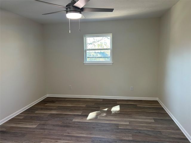 2406 Lynn Drive, Pearland, TX 77581