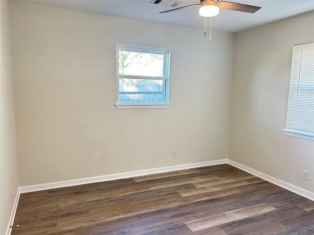 2406 Lynn Drive, Pearland, TX 77581