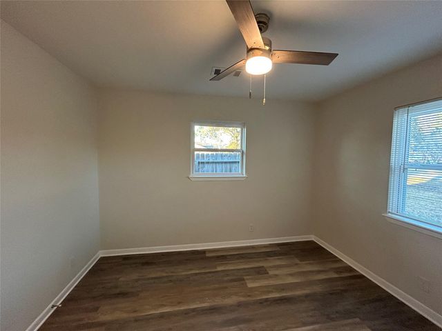 2406 Lynn Drive, Pearland, TX 77581