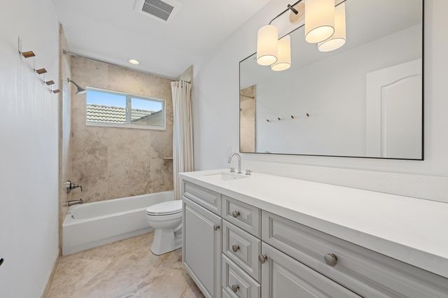 76 Princewood Lane, Palm Beach Gardens, FL 33410