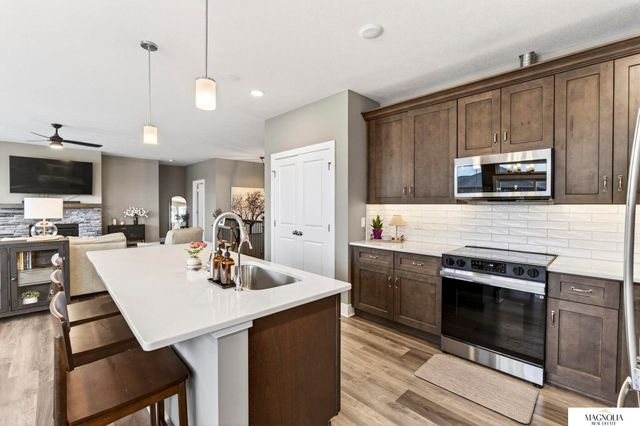 11914 Horizon Street, Papillion, NE 68046