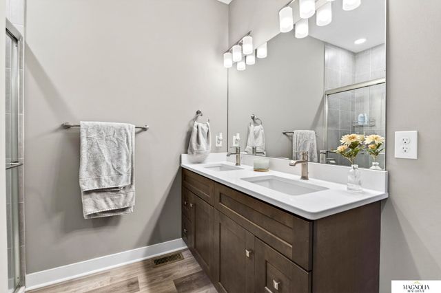 11914 Horizon Street, Papillion, NE 68046