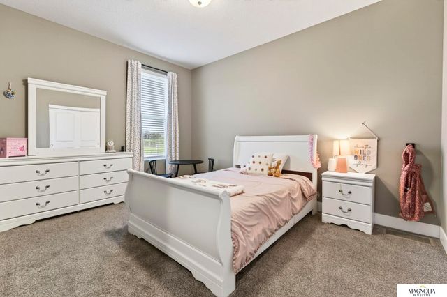 11914 Horizon Street, Papillion, NE 68046