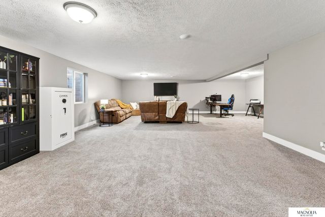 11914 Horizon Street, Papillion, NE 68046