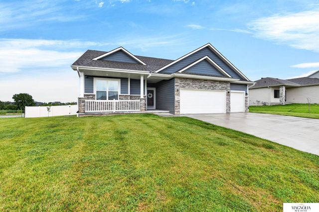 11914 Horizon Street, Papillion, NE 68046
