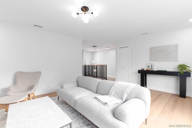 361 E Indian Rock Rd, Vista, CA 92084