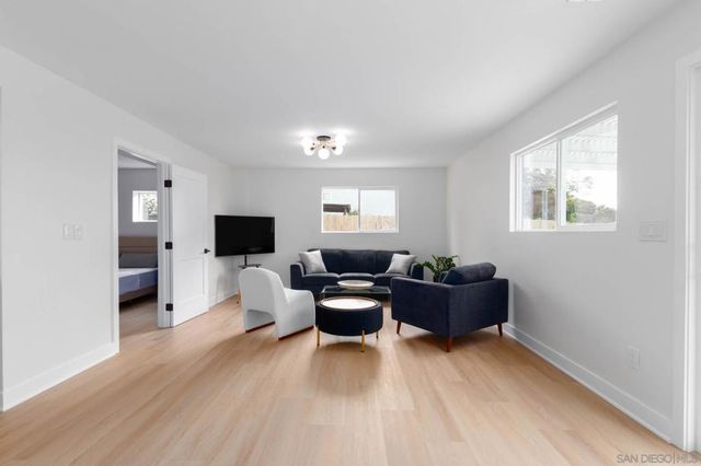 361 E Indian Rock Rd, Vista, CA 92084