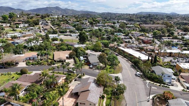 361 E Indian Rock Rd, Vista, CA 92084