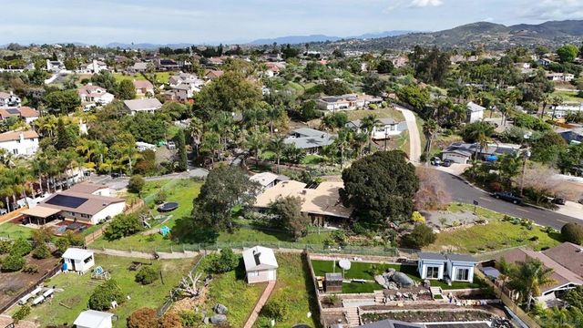 361 E Indian Rock Rd, Vista, CA 92084