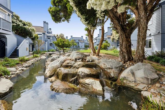 441 Cork Harbour Circle H, Redwood City, CA 94065