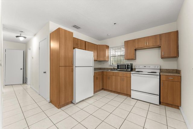 925 W Las Olas Boulevard 1-2, Fort Lauderdale, FL 33312