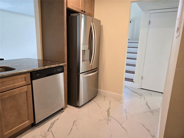 410 S NETHERWOOD CRESCENT 410, Altamonte Springs, FL 32714