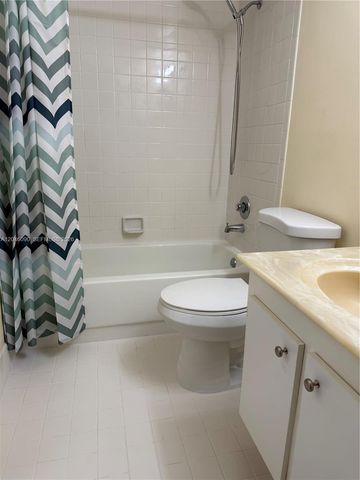 100 SW 132nd Way 101K, Pembroke Pines, FL 33027