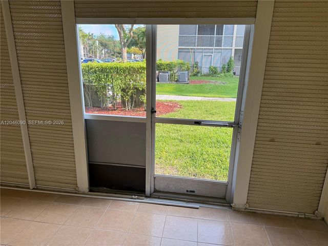 100 SW 132nd Way 101K, Pembroke Pines, FL 33027