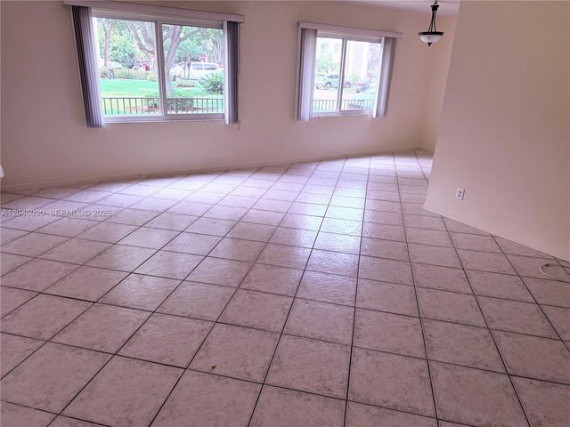 100 SW 132nd Way 101K, Pembroke Pines, FL 33027