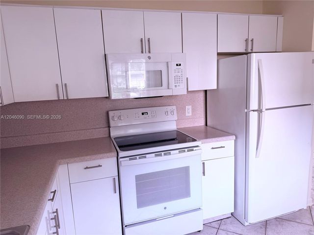 100 SW 132nd Way 101K, Pembroke Pines, FL 33027