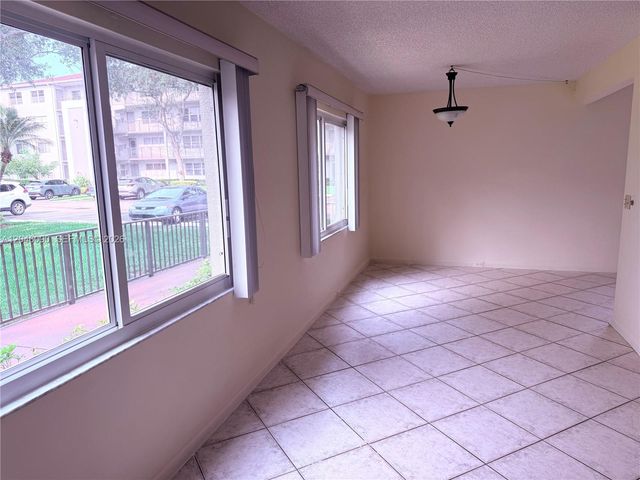 100 SW 132nd Way 101K, Pembroke Pines, FL 33027