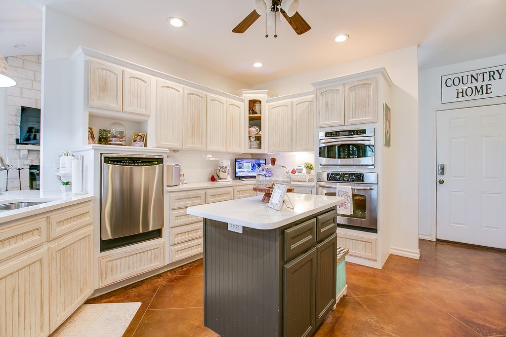 Image 21 of property listing at 629 Co Rd 356, Ballinger, TX 76821