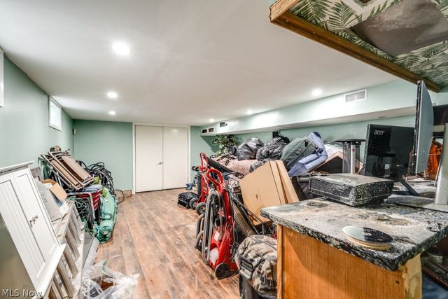 200 Cochran Road, Cuyahoga Falls, OH 44223