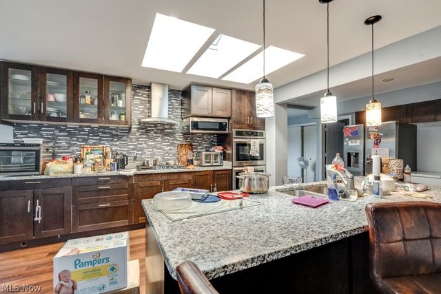 200 Cochran Road, Cuyahoga Falls, OH 44223