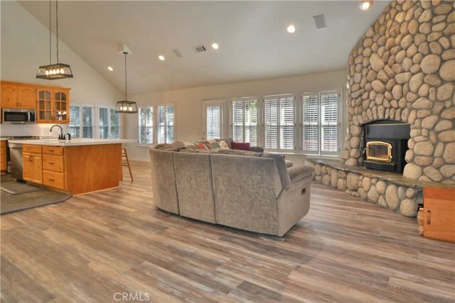 145 Birchwood, Lake Arrowhead, CA 92352