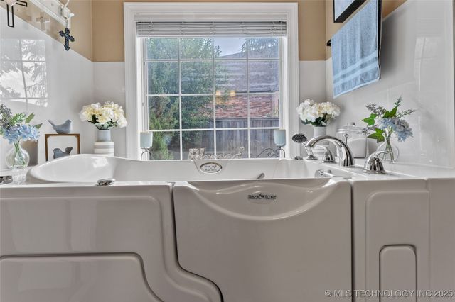 3103 Calloway Drive, Claremore, OK 74019