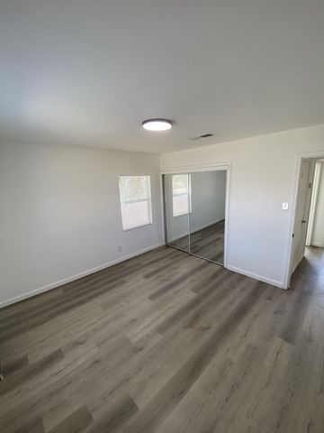 1222 E Estes Ave, Midland, TX 79710