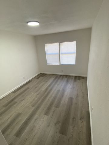 1222 E Estes Ave, Midland, TX 79710