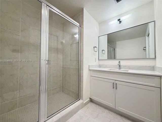 6851 SW 44th St 207, Miami, FL 33155