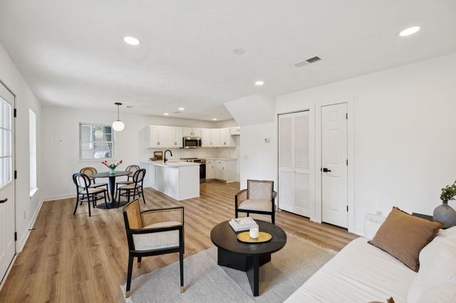 406 S University St, Murfreesboro, TN 37130