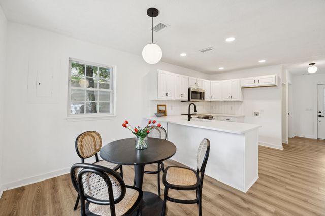 406 S University St, Murfreesboro, TN 37130