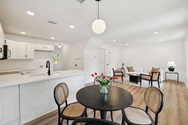 406 S University St, Murfreesboro, TN 37130