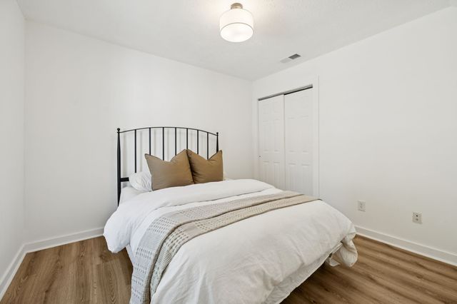 406 S University St, Murfreesboro, TN 37130