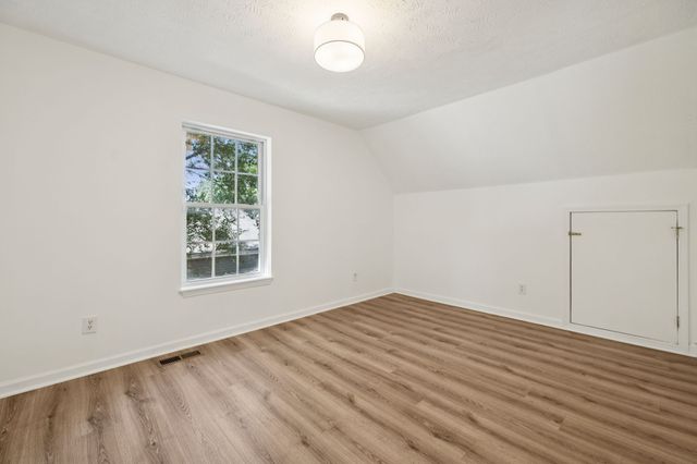 406 S University St, Murfreesboro, TN 37130