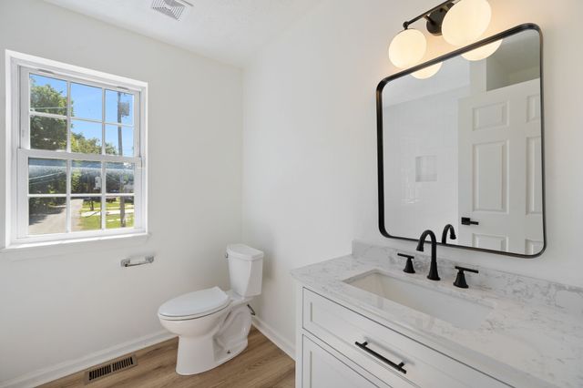 406 S University St, Murfreesboro, TN 37130