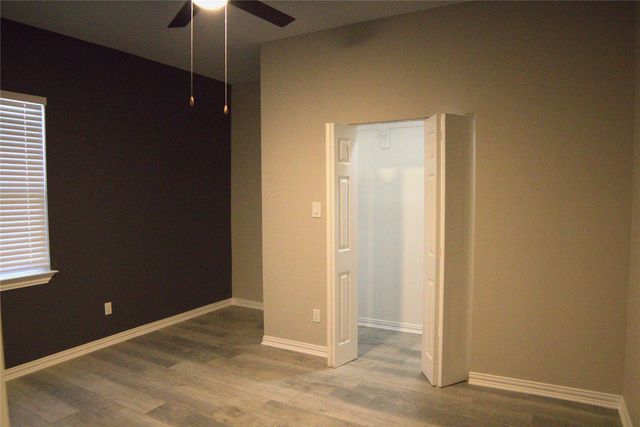 217 19th Street SE, Paris, TX 75460