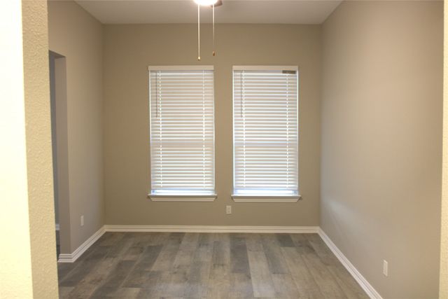 217 19th Street SE, Paris, TX 75460