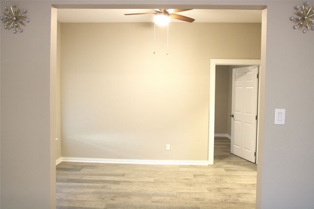 217 19th Street SE, Paris, TX 75460