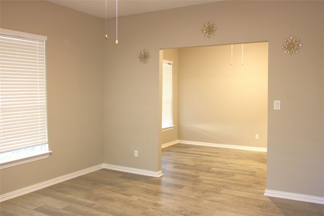 217 19th Street SE, Paris, TX 75460