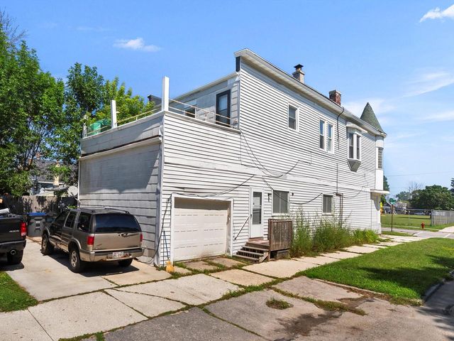 1332 S 9th STREET, Sheboygan, WI 53081
