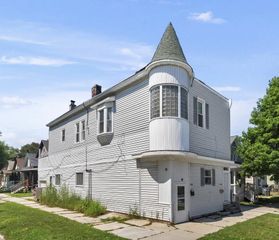 1332 S 9th STREET, Sheboygan, WI 53081