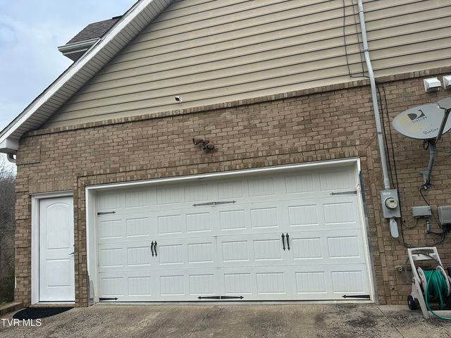 1321 Kendrick Creek Road, Kingsport, TN 37663