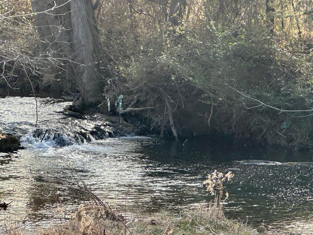 1321 Kendrick Creek Road, Kingsport, TN 37663