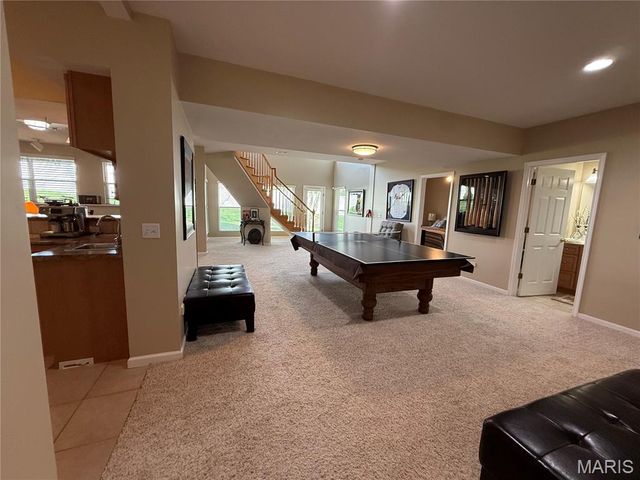 818 Summit Glen Court, Fenton, MO 63026